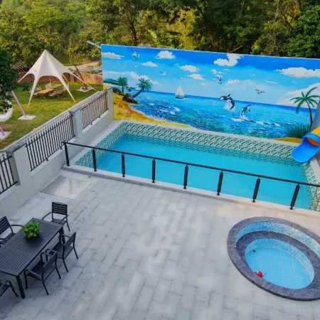 Qingyuan Fogang Xile Shangpin Wenquan Swimming Pool Homestay