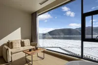 Shangri-La Runjing Muqi B&B
