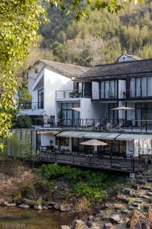 Tian Fang Ye Tan Boutique Hostel Отели рядом с достопримечательностью «Maling Ancient Road»