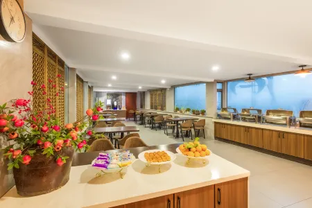 Superior Hotel (Shexian Ancient City) Отели рядом с достопримечательностью «Zheng's Ancestral House of She County»