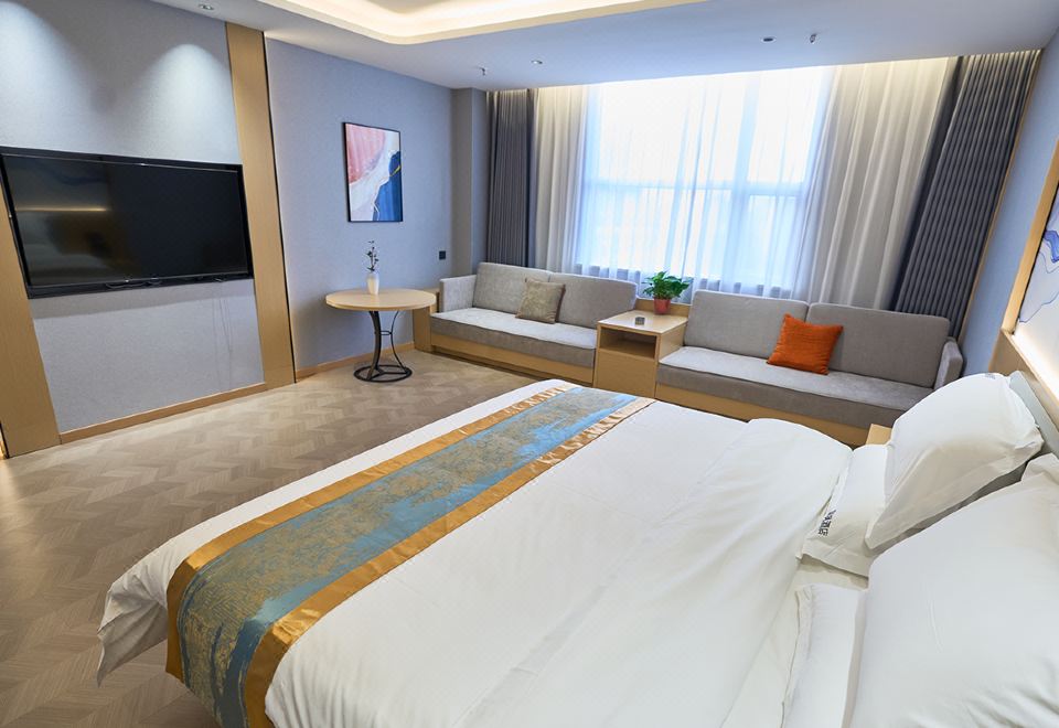 3. 궈펑 홀리데이 ..