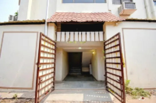 ゴルームゴ エリート イン ウルタダンガ コルカタ