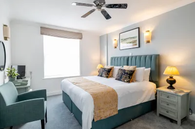 Saco Jersey - Merlin House Hotels near Vision Express Opticians - Jersey, St. Helier