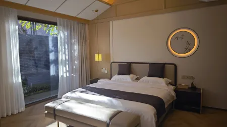 Stone Garden Hotel Отели рядом с достопримечательностью «Jingxi Wulituo Folk-custom Exhibition Hall»