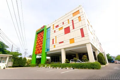 Front One Hotel Purwodadi Hotels near GUBUK ASMORO