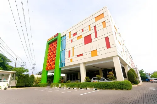 Front One Hotel Purwodadi Các khách sạn ở Grobogan Regency
