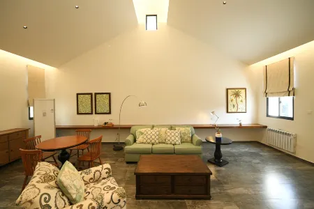 Liangkejian Art Hotel