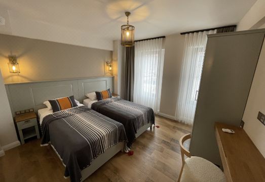 아이코스 보즈카다 객실 내부