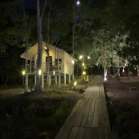 Kiki Beach Island Resort