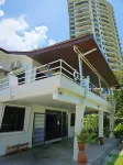 Little Heaven by Sky Hive, A Beach Front Bungalow Hotels in Tanjung Bungah