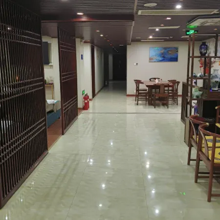 Days Hotel by Wyndham Guilin