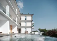 Meet Hefengting·Jianshan | Natural Ore Hot Spring Holiday Villa Scenic Hotel