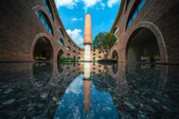 弥勒東風韻Mギャラリーコレクションホテル 東風韻半島パークカヤック基地周辺のホテル