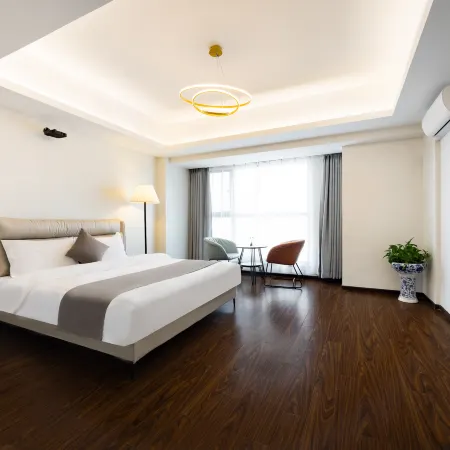 Sunshine Select Homestay (Color TV Tower Night Market)
