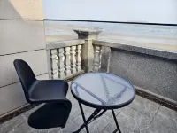 Whale Island Bed and Breakfast - balcony