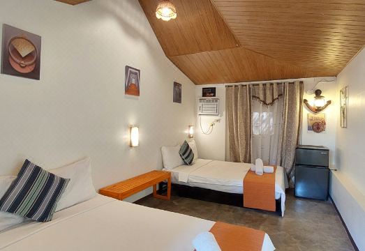 더 오리엔트 비치 보라카이