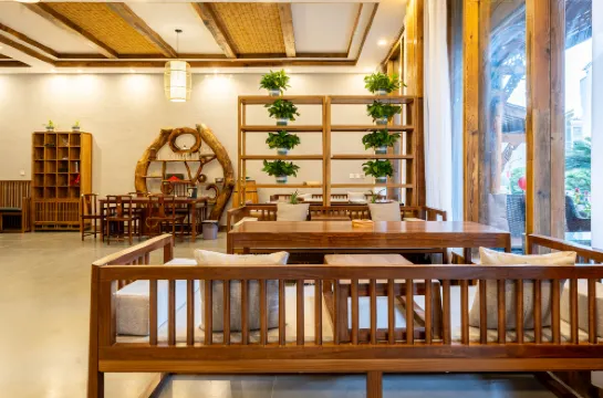 Fengqi Bieyuan (Hailuogou Moxi Ancient Town Store)