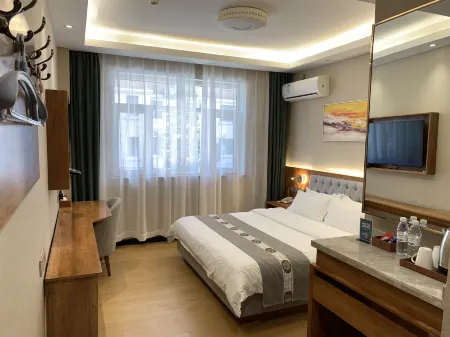 Ningjin Wanhong Holiday Hotel Отели рядом с достопримечательностью «Zhongxinda Street Square»