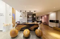 LAKE SIGHT DESIGN HOTEL