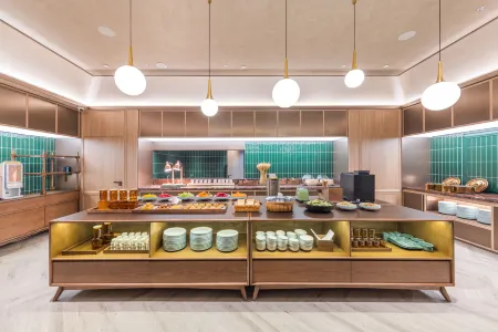 Orange Zhangjiakou Zhangbei County Government Hotel Отели рядом с достопримечательностью «Zhangbei Bashang Grassland»