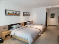 Zuoxi Luxury Forest Homestay Hotels in Chongyi County