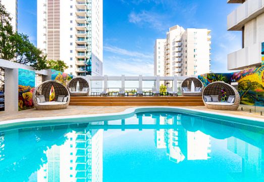 퍼스 호텔 내부