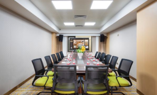 Vienna International Hotel (Zhuhai Gongbei Port Yingbin Road)