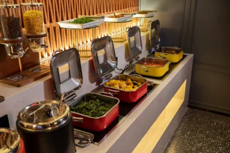 Guangzhou Gezhi Garden · GEZHI HOTEL (Zhongluotan Subway Station Qingda Plaza) Отели рядом с достопримечательностью «Zhongkai University of Agriculture & Engineering»