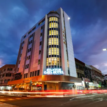Stanton Gaya Hotel Отели рядом с достопримечательностью «Часовая Башня Аткинсон»