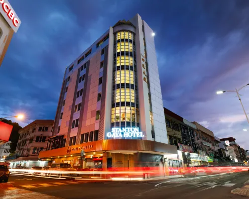 Stanton Gaya Hotel Отели рядом с достопримечательностью «Торговый центр Wisma Merdeka»