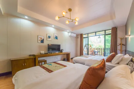 Qingxi Courtyard Hostel Отели рядом с достопримечательностью «Wannian Temple»