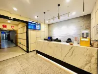Baiqing Hotel (Railway Station Branch)