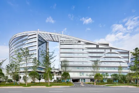 GREENTREE EASTERN HOTEL Отели рядом с достопримечательностью «Guizhou Police College»