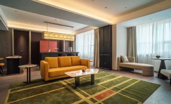 Longyun Hotel