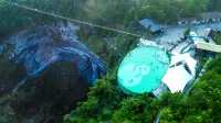 Cliff Hotel - con vista montagne