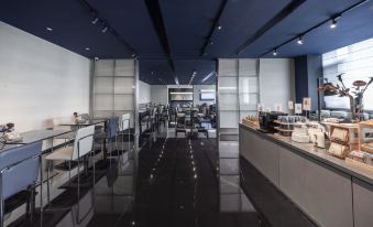 Taiyuan South Station South Central Light Residence Hotel