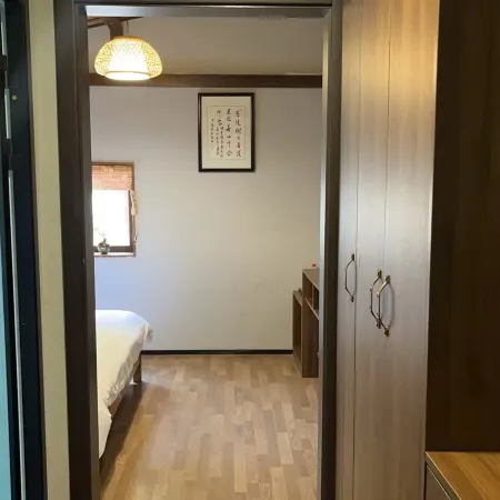 A thousand dust house