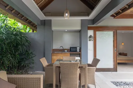 Balinea Holiday Home Отели рядом с достопримечательностью «Le Grand Bleu Spa»