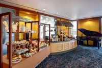 Lumire Hotel & Convention Centre - Desayuno