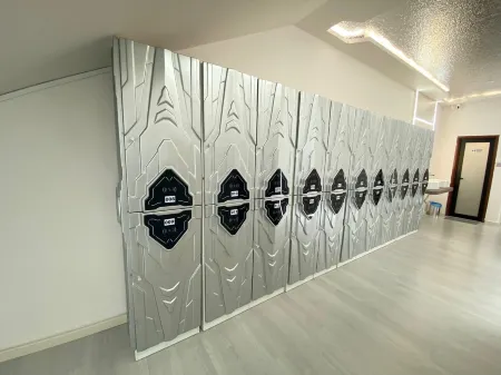 U Capsule Hotel Kulai Отели в г. Sedenak