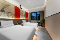 Yuncheng Huitong Hotel (Tiaoshan East Street Store)