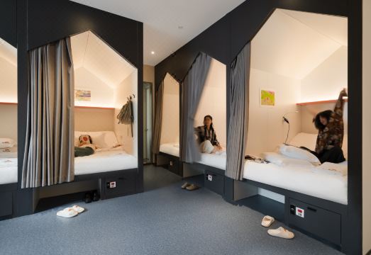 야미 힐 유스 호스텔 2호점 인테리어