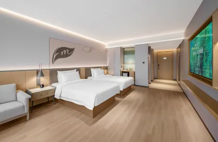 Fillmore Hotel (Hangzhou West Lake Lakeside Jiefang Road) Отели рядом с достопримечательностью «Caozhuang Park»