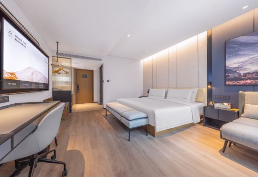 Atour Hotel Kaifeng North Station Museum Hotel Overview