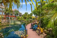 The Lakes Resort Cairns Hotel berhampiran Wallaby Viewing Location