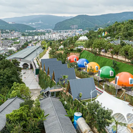 Blue Bay Hot Spring Hotel (Luquan Fengjia Ancient Town Branch)