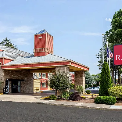 Ramada by Wyndham Portland Hotels near Mount Tabor Park