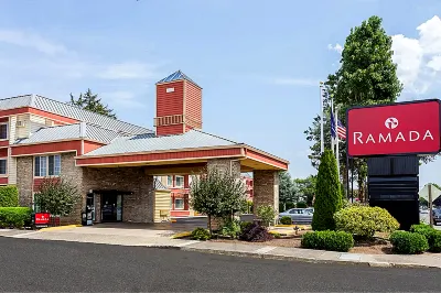 Ramada by Wyndham Portland Отели в г. 