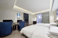 Ai Shang E-Sports Hotel (Heze Train Station)