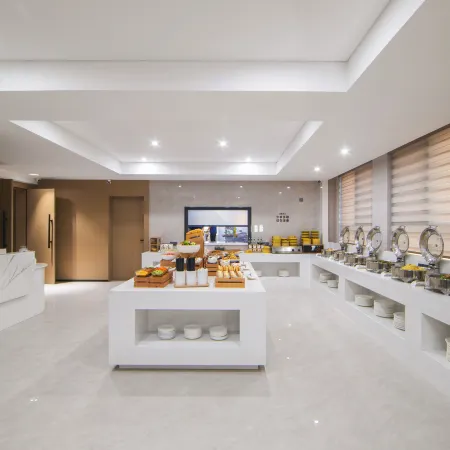 H Hotel (Xuchang Wanda Fat Donglai Angel City)